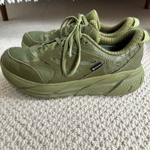 Hoka Clifton L GTX - WORN ONCE!!